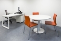Fotógrafo de Interiores para Hospital de Móstoles: Despacho con mesa de reunión