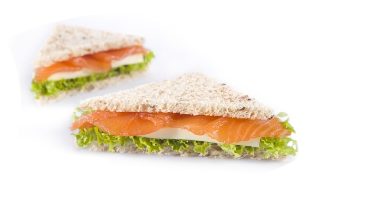 Fotografía para Packaging: Sandwich de Salmón con Lechuga